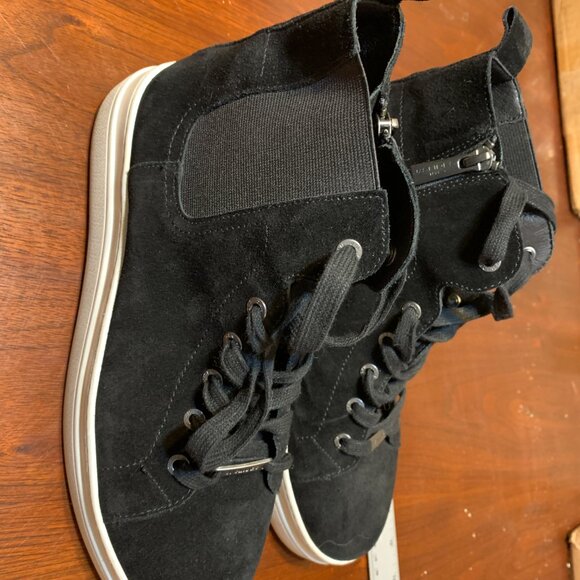 J/Slides Women's Sneaker Black White Norris Suede Leather Women’s Size 9.5M - Picture 2 of 9